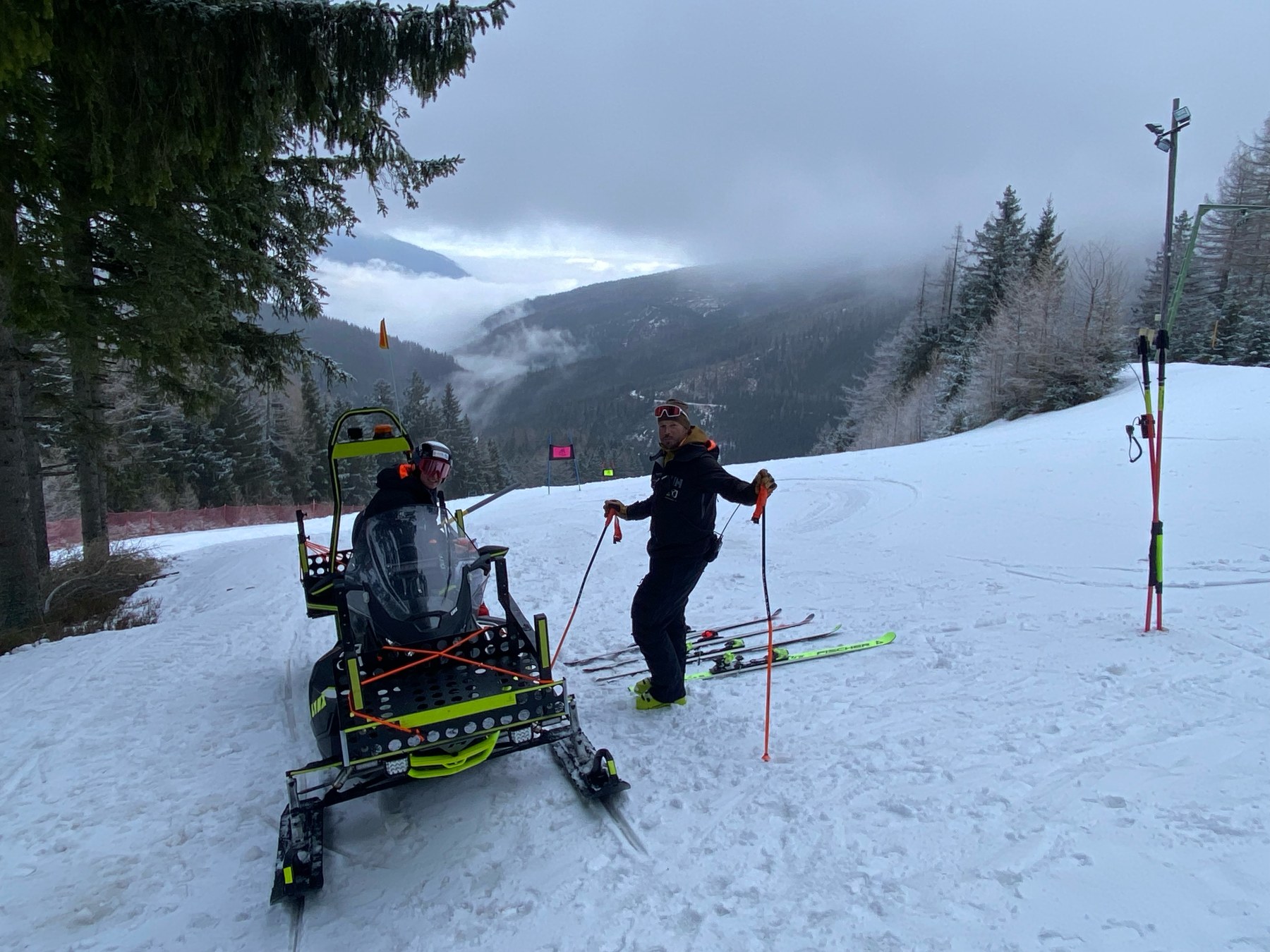 Professionelles Trainingsumfeld am Berg